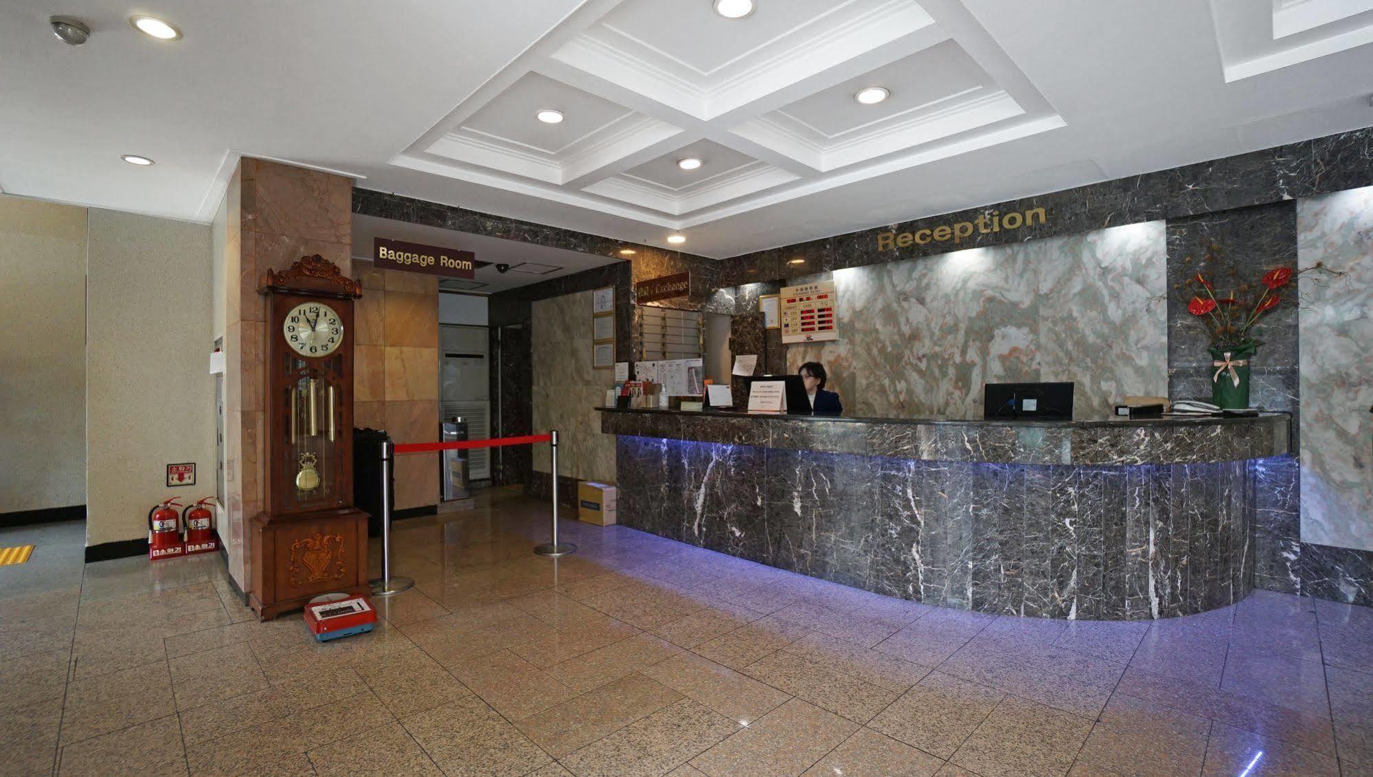 סיאול Insadong Crown Hotel מראה חיצוני תמונה